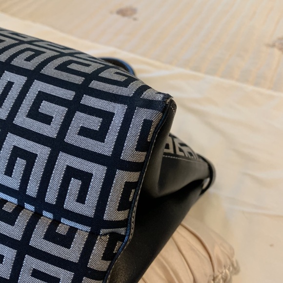 Givenchy AuthenticVintage Rare  Monogramed and side leather Black and Gr… - Picture 6 of 16